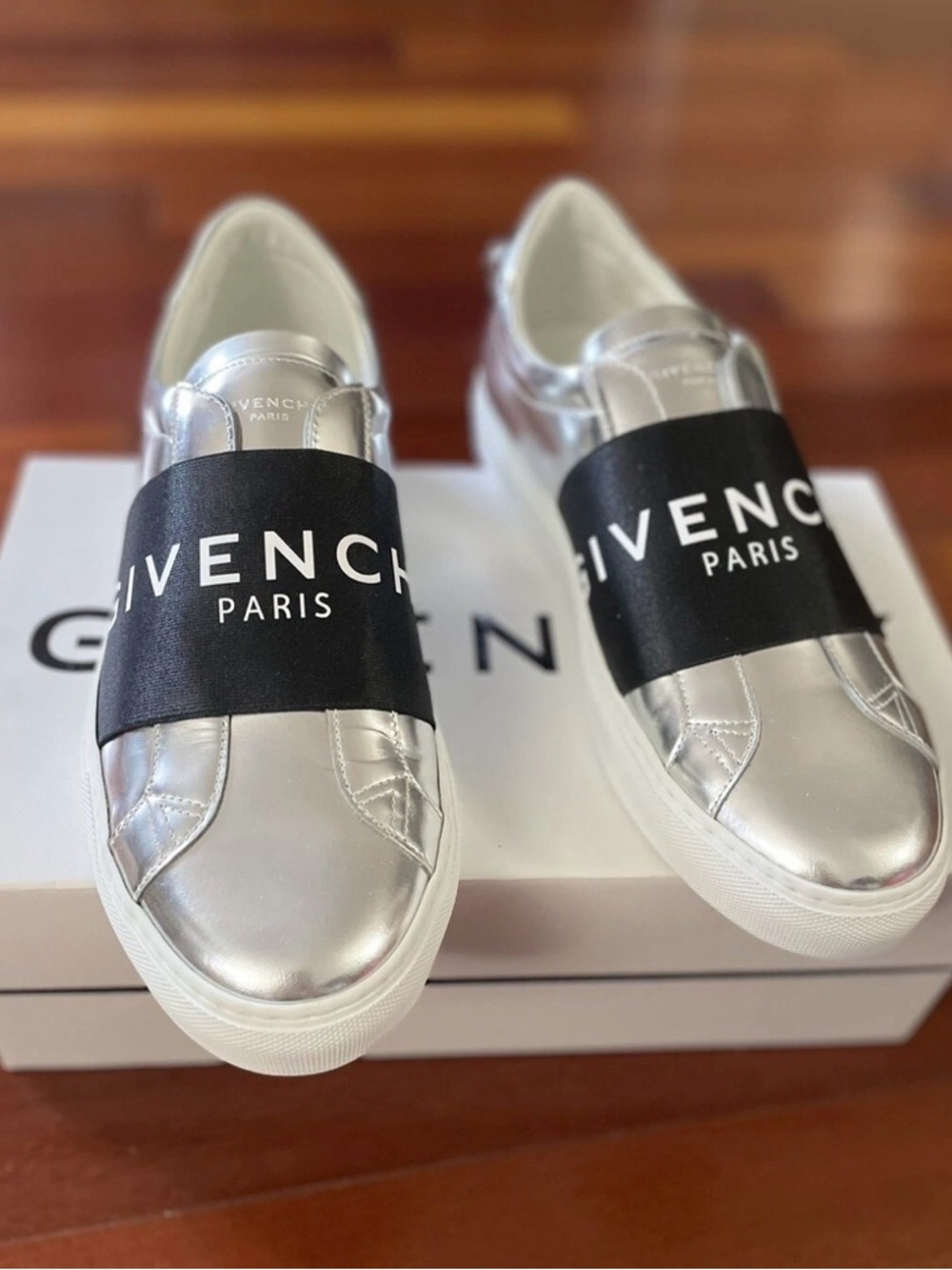 Givenchy Urban Street Logo Metallic Band Sneaker